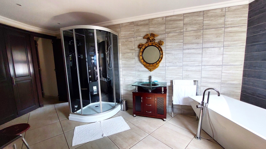 9 Bedroom Property for Sale in Waterkloof Ridge Gauteng