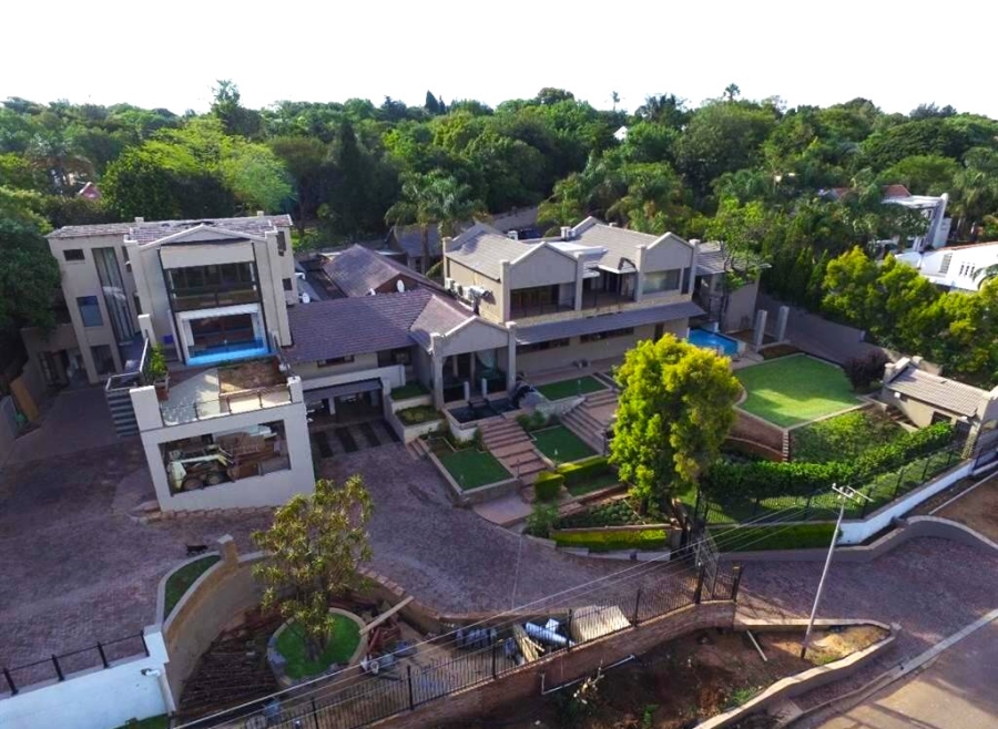 9 Bedroom Property for Sale in Waterkloof Ridge Gauteng
