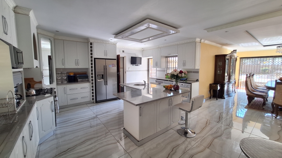 4 Bedroom Property for Sale in Vanderbijlpark SW 5 Gauteng