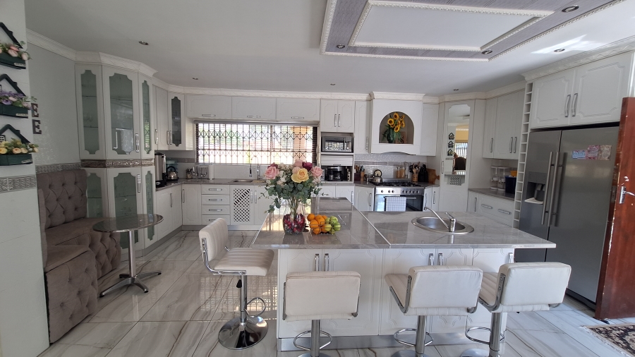 4 Bedroom Property for Sale in Vanderbijlpark SW 5 Gauteng