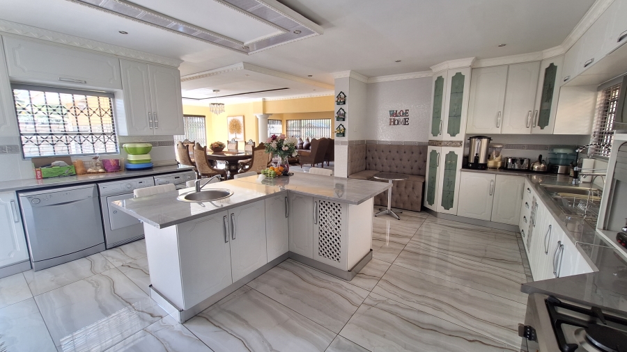 4 Bedroom Property for Sale in Vanderbijlpark SW 5 Gauteng