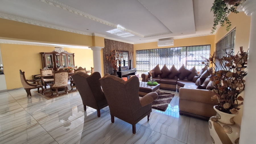 4 Bedroom Property for Sale in Vanderbijlpark SW 5 Gauteng