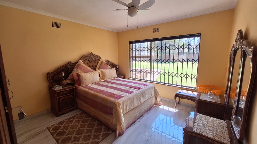 4 Bedroom Property for Sale in Vanderbijlpark SW 5 Gauteng