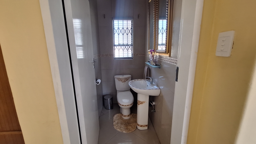 4 Bedroom Property for Sale in Vanderbijlpark SW 5 Gauteng
