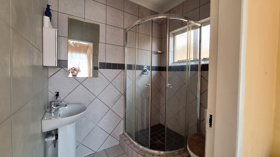 4 Bedroom Property for Sale in Vanderbijlpark SW 5 Gauteng