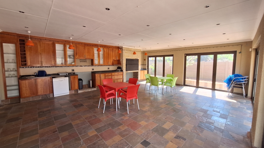 4 Bedroom Property for Sale in Vanderbijlpark SW 5 Gauteng