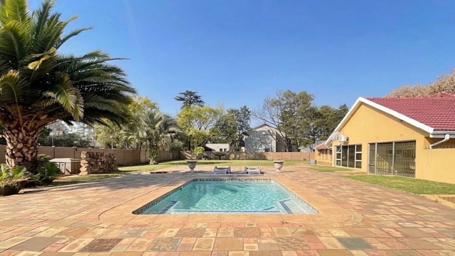4 Bedroom Property for Sale in Vanderbijlpark SW 5 Gauteng
