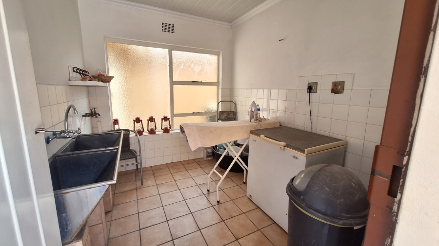 4 Bedroom Property for Sale in Vanderbijlpark SW 5 Gauteng