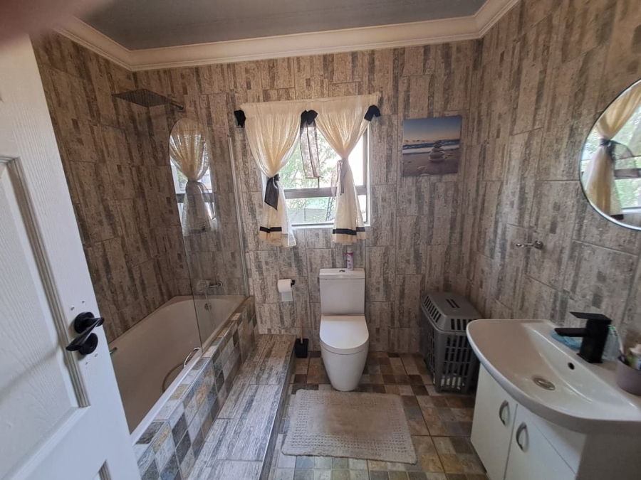 4 Bedroom Property for Sale in Jordaan Park Gauteng