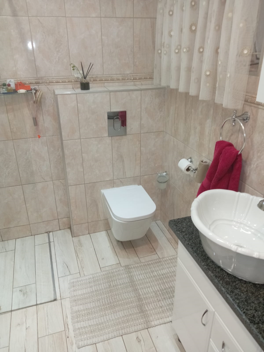 3 Bedroom Property for Sale in Vanderbijlpark Sw 2 Gauteng