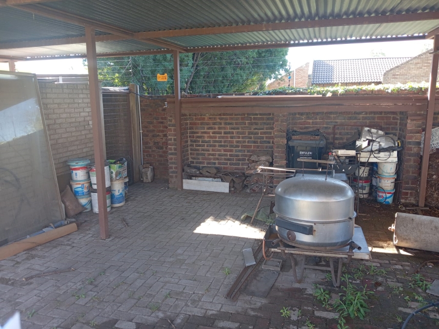 3 Bedroom Property for Sale in Vanderbijlpark Sw 2 Gauteng