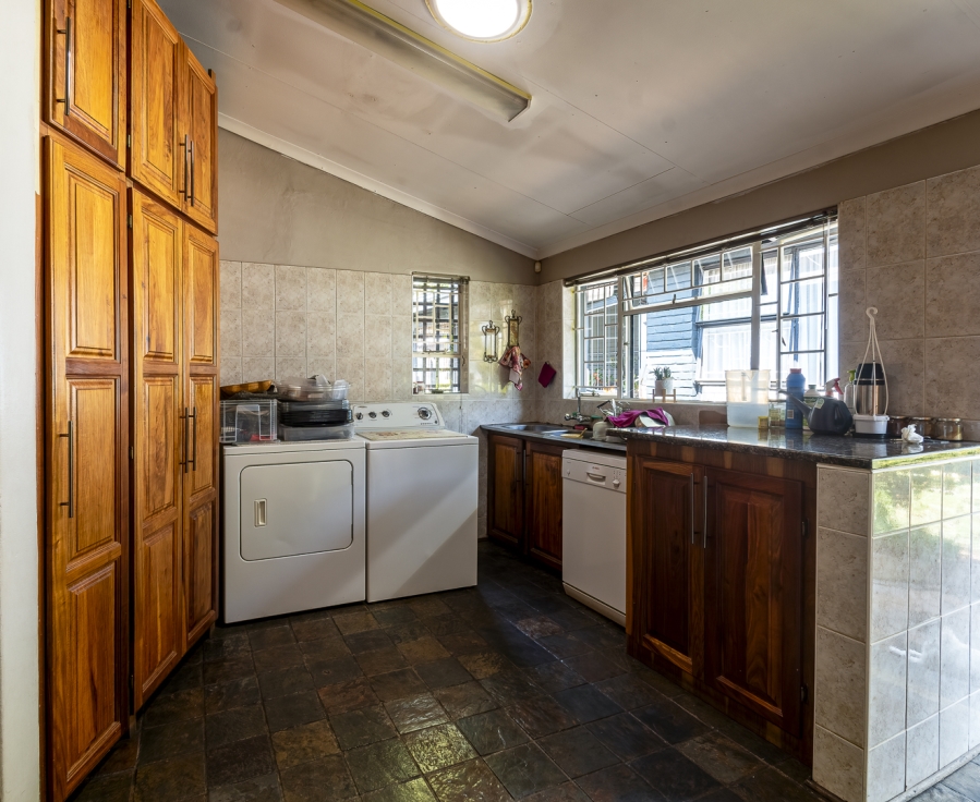 4 Bedroom Property for Sale in Meyerspark Gauteng