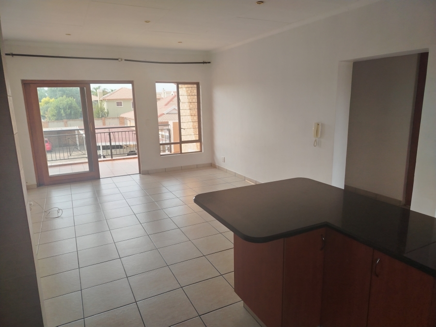 To Let 2 Bedroom Property for Rent in Sonneveld Gauteng
