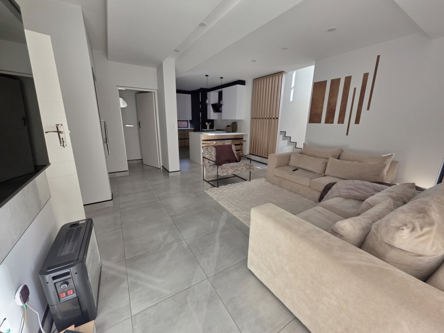 To Let 3 Bedroom Property for Rent in Bartlett Gauteng