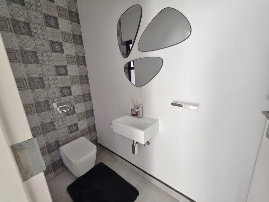 To Let 3 Bedroom Property for Rent in Bartlett Gauteng
