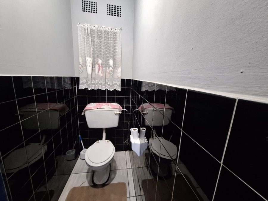 2 Bedroom Property for Sale in Vanderbijlpark SE 1 Gauteng