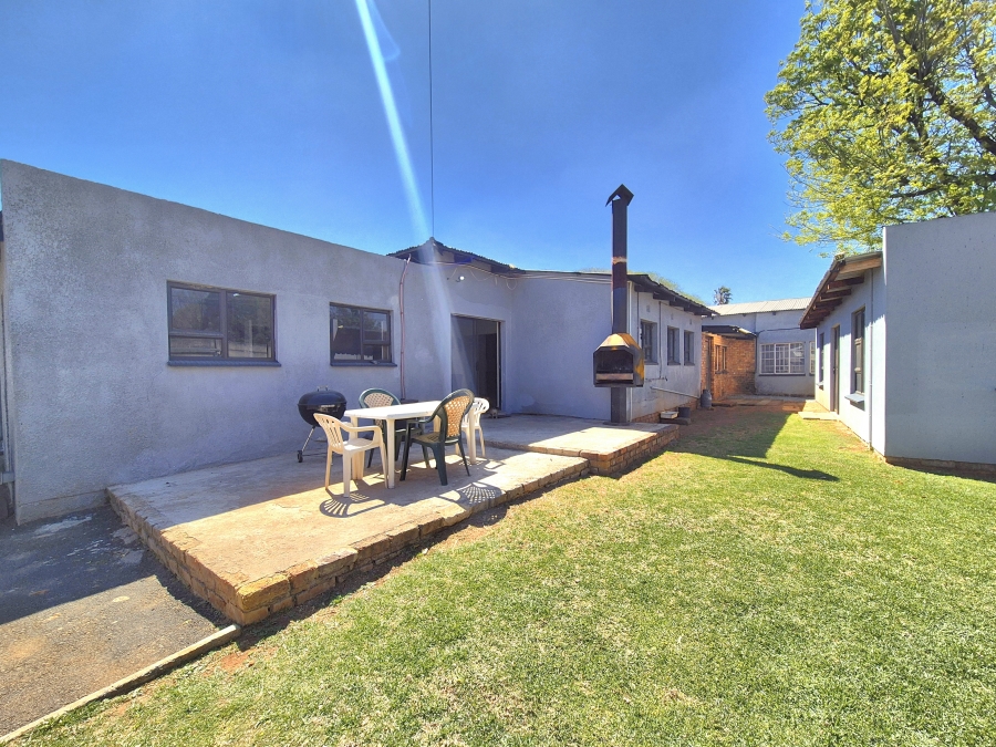 7 Bedroom Property for Sale in Dalview Gauteng