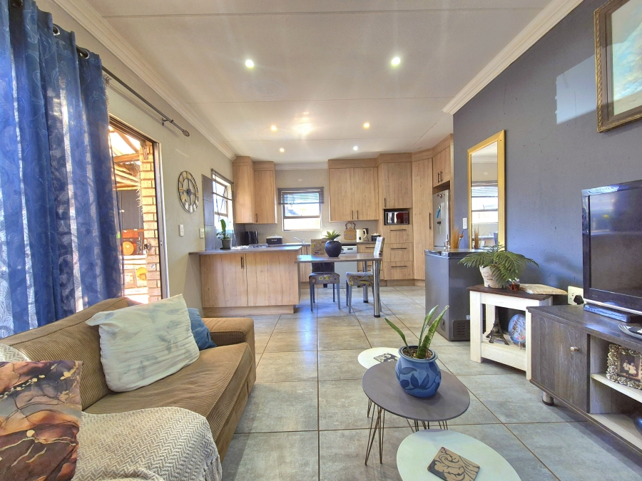 7 Bedroom Property for Sale in Dalview Gauteng