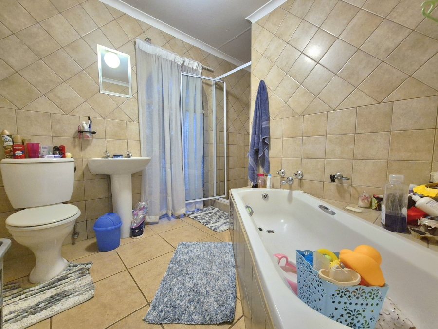 2 Bedroom Property for Sale in Huntingdon Gauteng