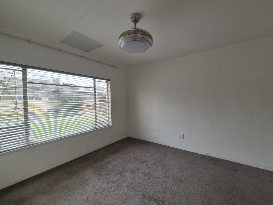 To Let 2 Bedroom Property for Rent in Dalview Gauteng