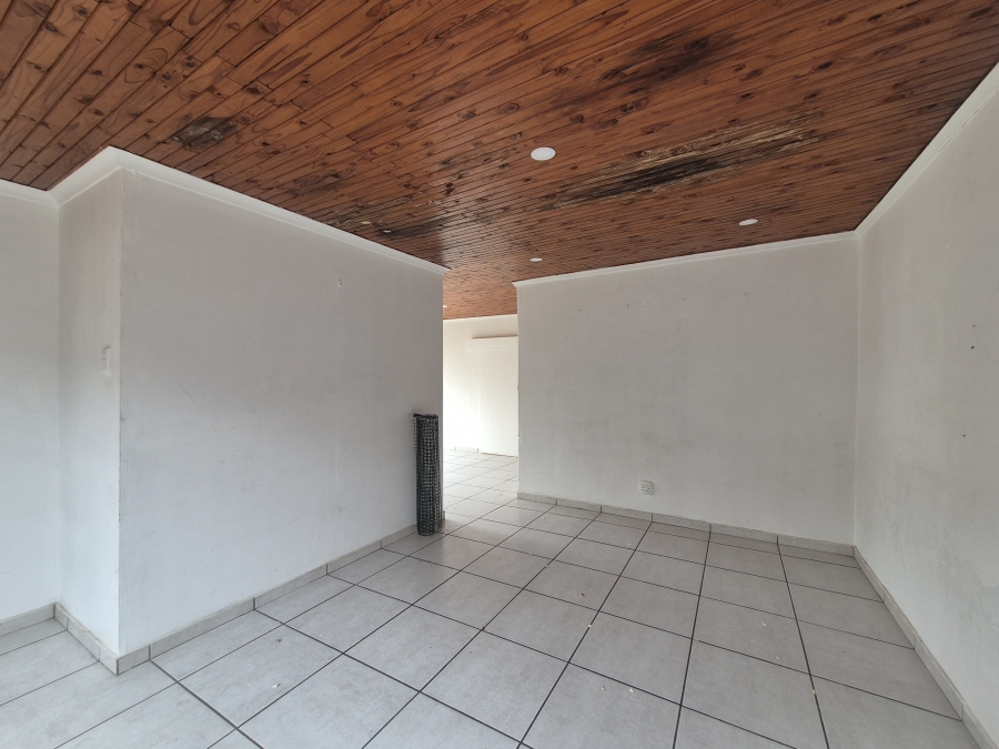 To Let 2 Bedroom Property for Rent in Dalview Gauteng