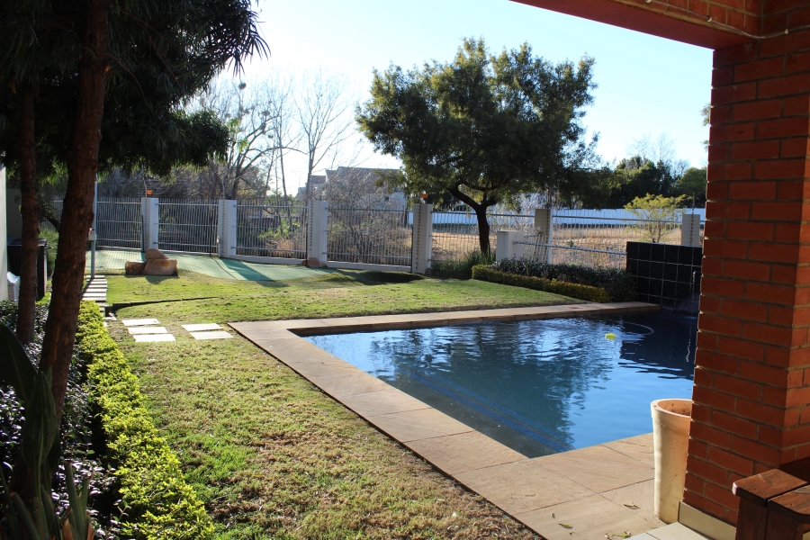 To Let 1 Bedroom Property for Rent in Paulshof Gauteng