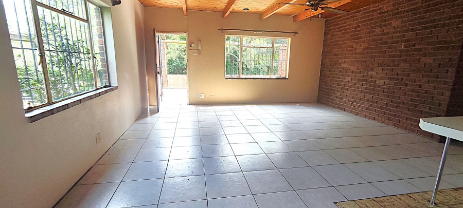 To Let 1 Bedroom Property for Rent in Glen Austin Gauteng