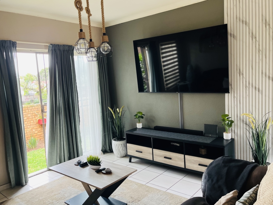 3 Bedroom Property for Sale in Birchleigh North Gauteng