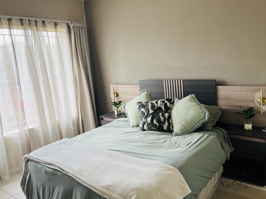 3 Bedroom Property for Sale in Birchleigh North Gauteng