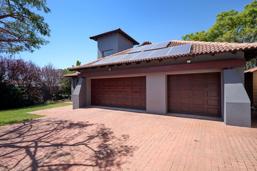 5 Bedroom Property for Sale in Carlswald North Estate Gauteng