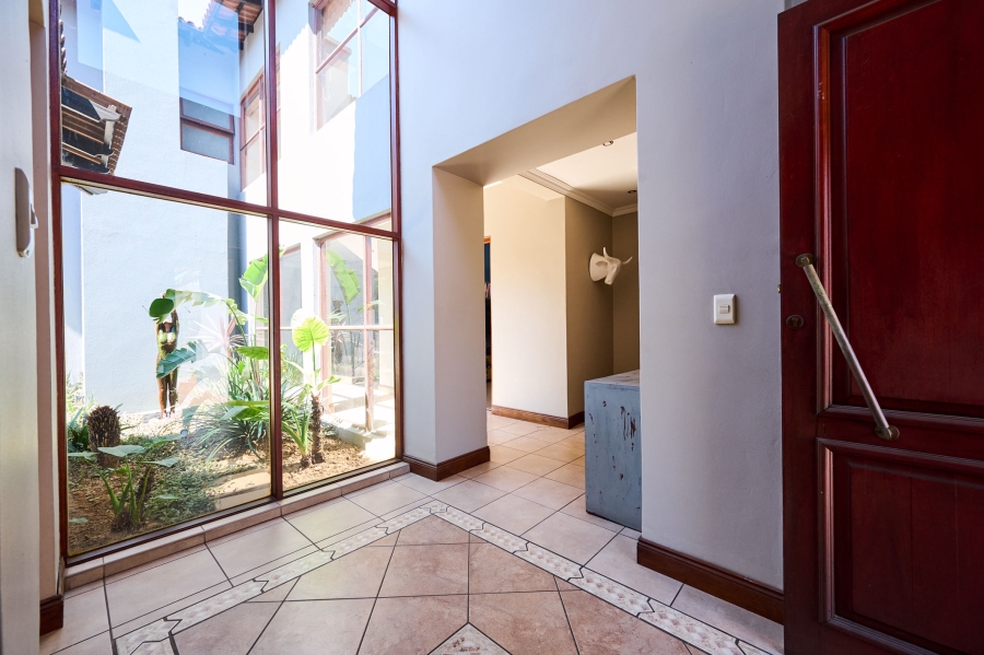 5 Bedroom Property for Sale in Carlswald North Estate Gauteng