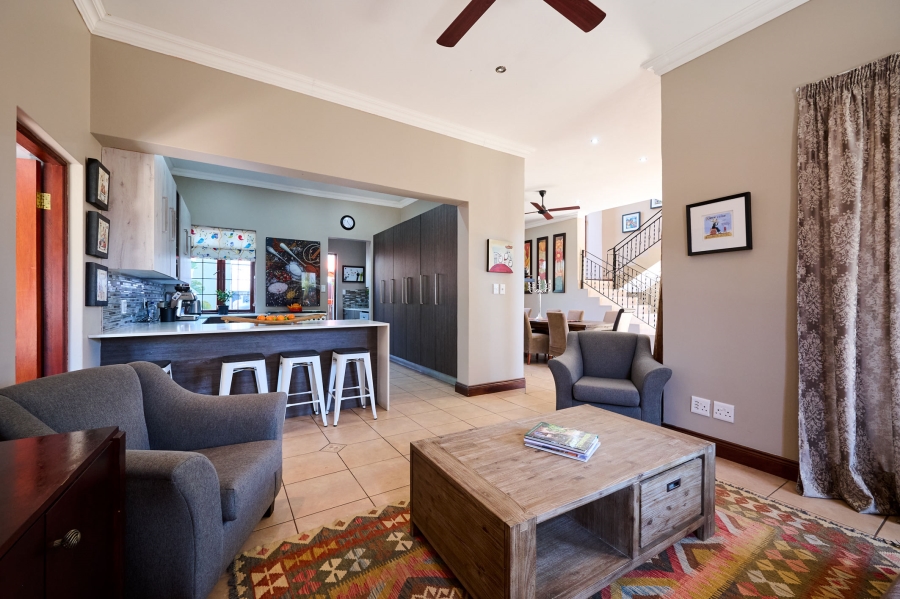 5 Bedroom Property for Sale in Carlswald North Estate Gauteng