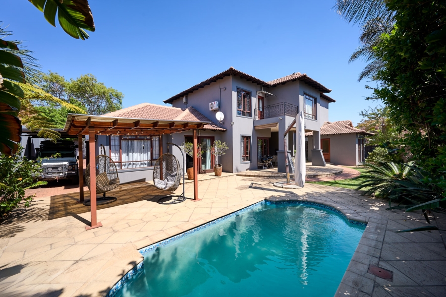 5 Bedroom Property for Sale in Carlswald North Estate Gauteng