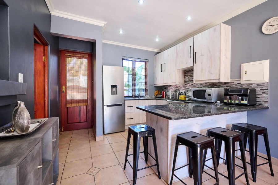 5 Bedroom Property for Sale in Carlswald North Estate Gauteng