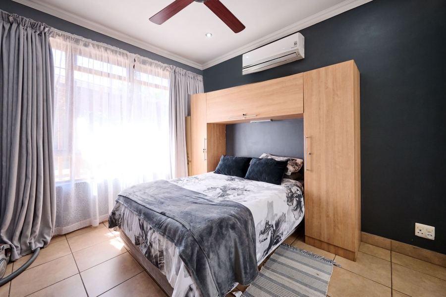 5 Bedroom Property for Sale in Carlswald North Estate Gauteng