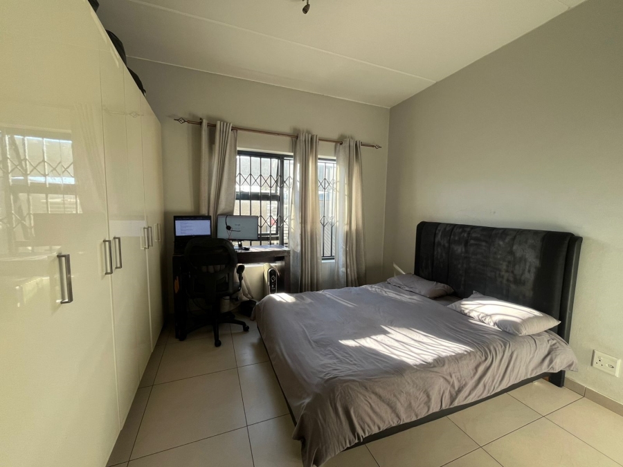 To Let 2 Bedroom Property for Rent in North Riding Gauteng