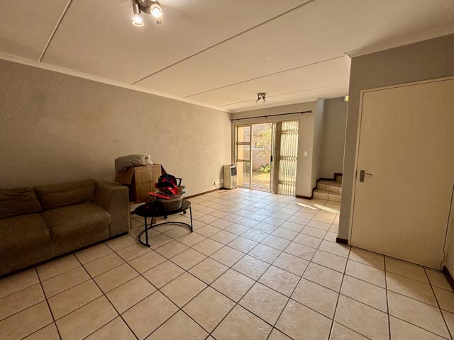 To Let 2 Bedroom Property for Rent in Sunninghill Gauteng