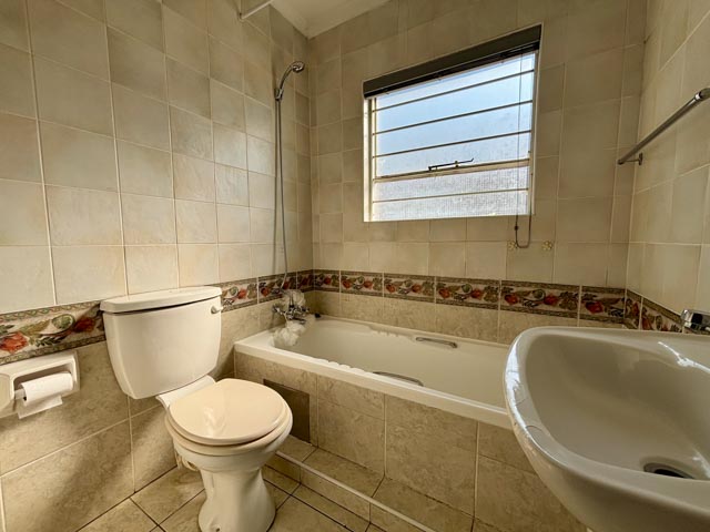 To Let 2 Bedroom Property for Rent in Sunninghill Gauteng