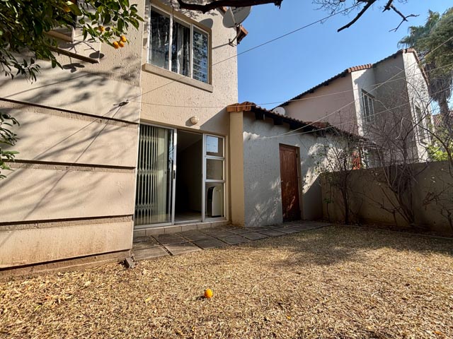 To Let 2 Bedroom Property for Rent in Sunninghill Gauteng