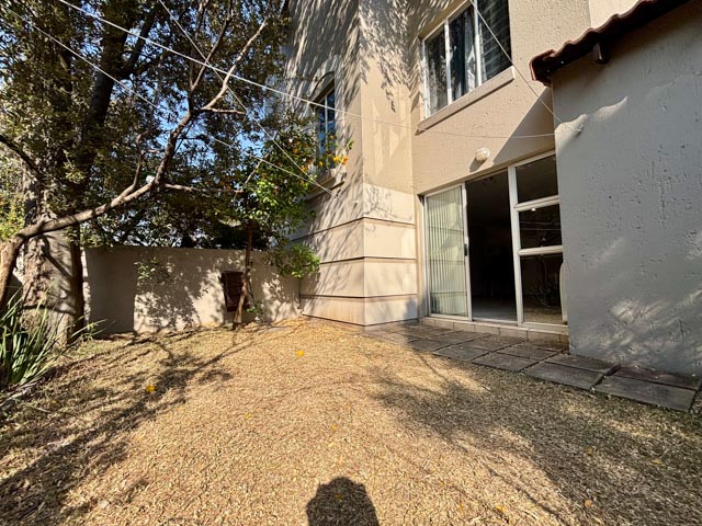 To Let 2 Bedroom Property for Rent in Sunninghill Gauteng