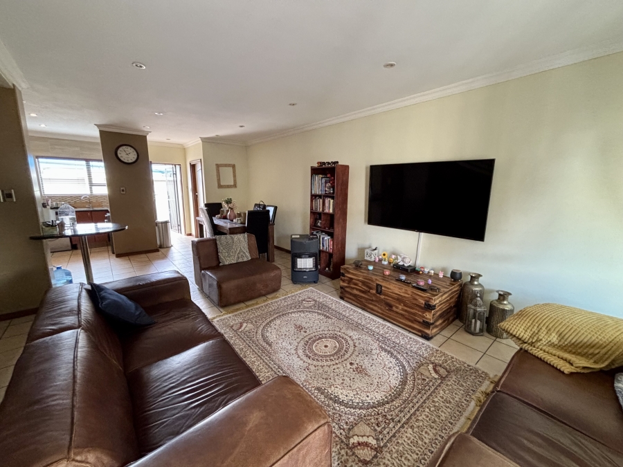 3 Bedroom Property for Sale in Northcliff Gauteng