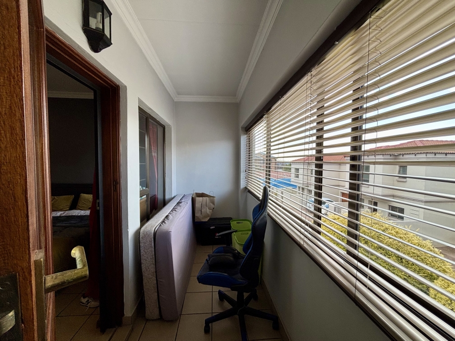 3 Bedroom Property for Sale in Northcliff Gauteng