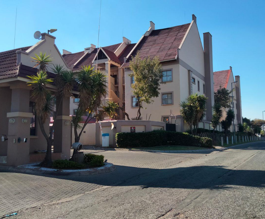 3 Bedroom Property for Sale in Sundowner Gauteng