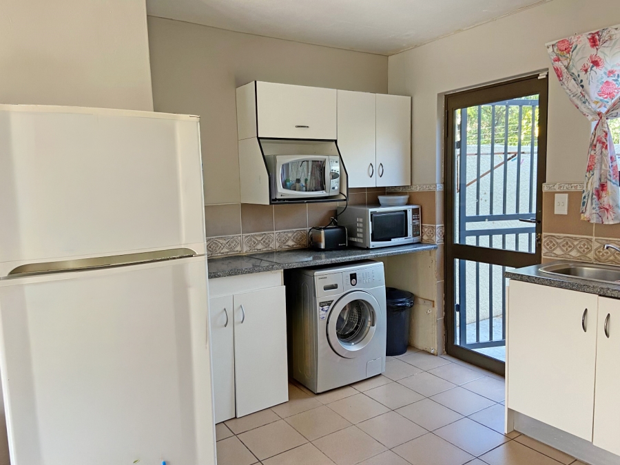 To Let 3 Bedroom Property for Rent in Jacanlee Gauteng