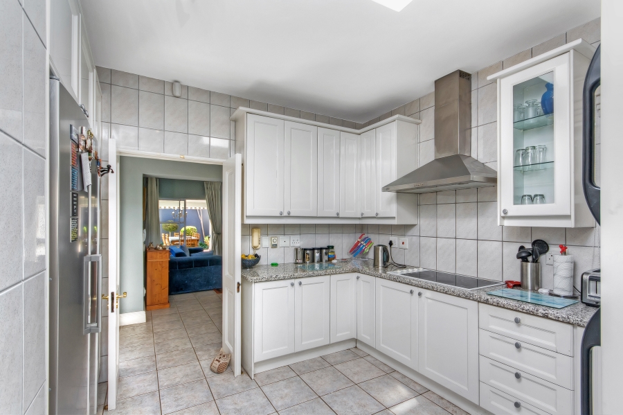 5 Bedroom Property for Sale in Hyde Park Gauteng