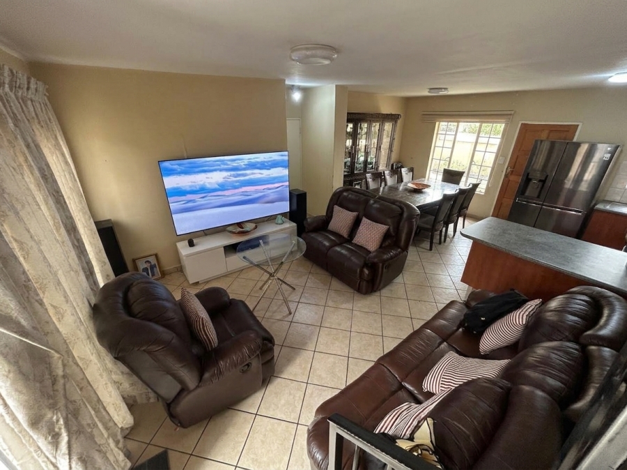 2 Bedroom Property for Sale in Vorna Valley Gauteng