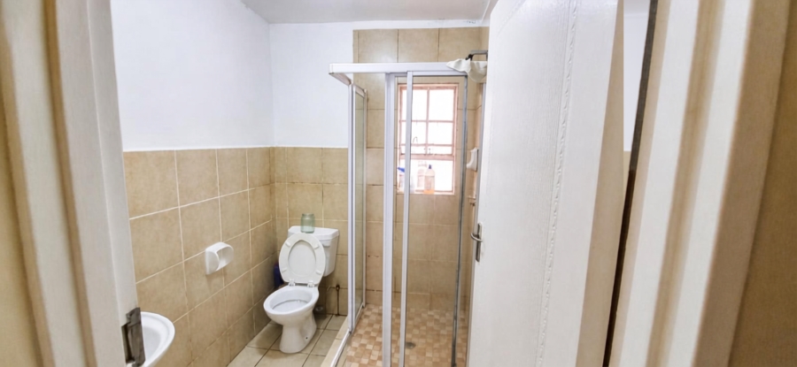 2 Bedroom Property for Sale in Erand Gardens Gauteng