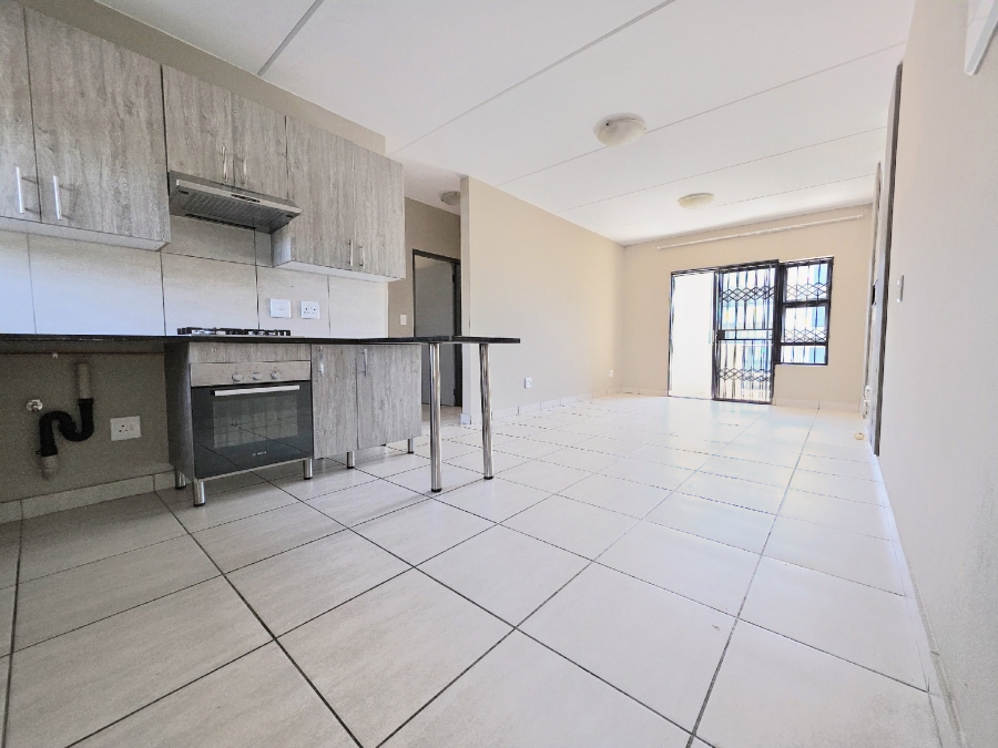 2 Bedroom Property for Sale in Glen Austin Gauteng