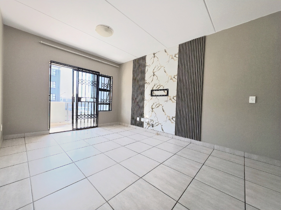 2 Bedroom Property for Sale in Glen Austin Gauteng
