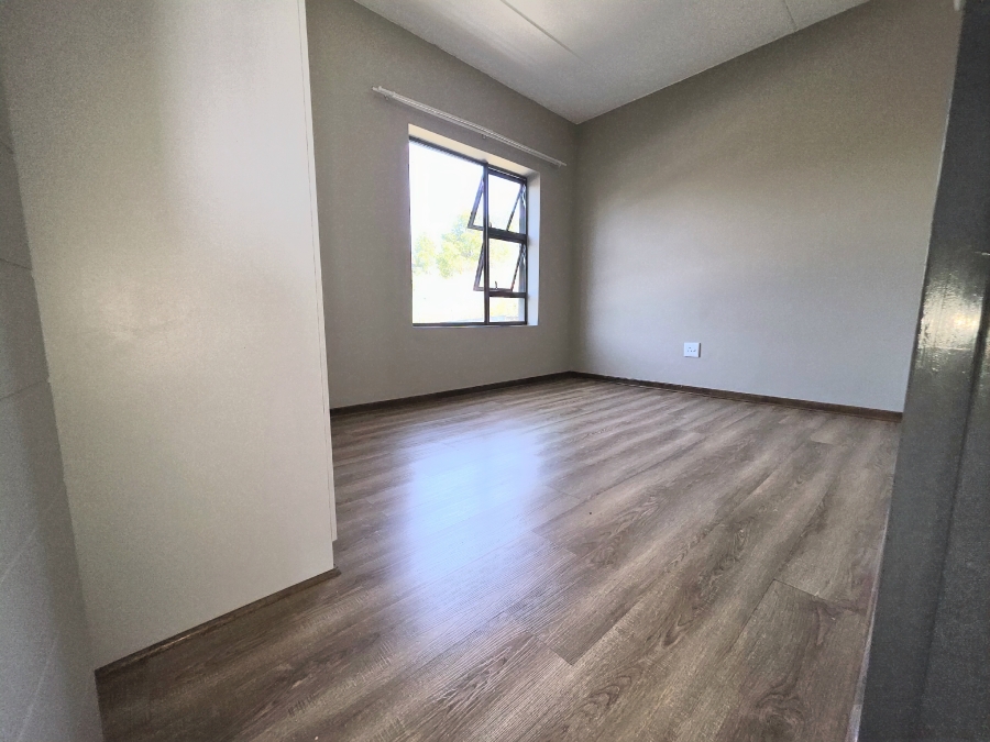 2 Bedroom Property for Sale in Glen Austin Gauteng